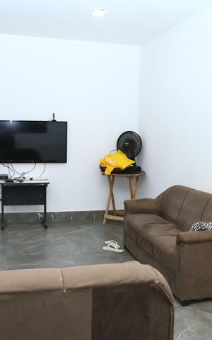 Casa à venda com 210m², 5 quartos e 4 vagasSala/Cozinha 