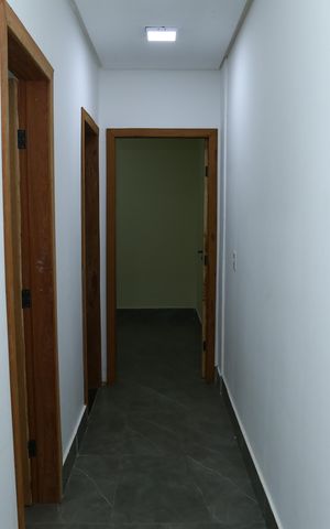 Casa à venda com 210m², 5 quartos e 4 vagasCorredor 