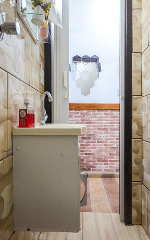 Casa à venda com 170m², 4 quartos e 4 vagas Casa à venda com 170m², 4 quartos e 4 vagasLavabo