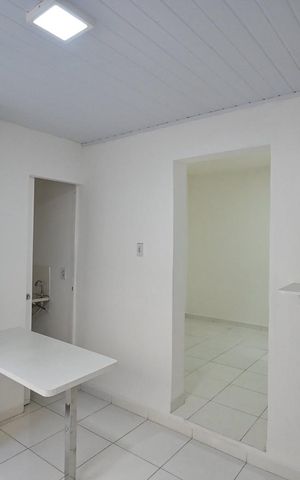 Casa para alugar com 200m², 2 quartos e 1 vagaCozinha da Área de Serviço 