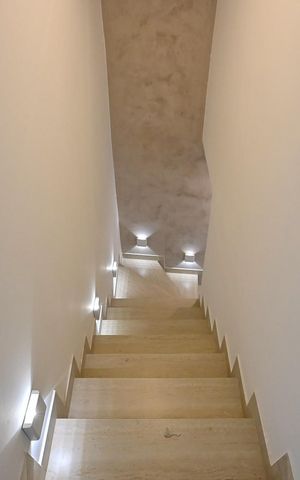 Casa para alugar com 200m², 2 quartos e 1 vagaEscada