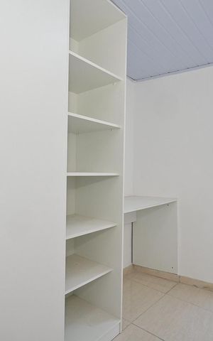 Casa para alugar com 200m², 2 quartos e 1 vagaArmário da Suíte 1