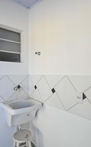 Casa para alugar com 200m², 2 quartos e 1 vagaÁrea de Serviço 