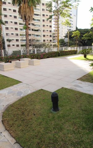 Apartamento para alugar com 150m², 3 quartos e 2 vagasÁrea comum - 