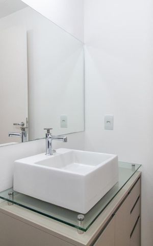Apartamento para alugar com 55m², 2 quartos e 1 vaga Apartamento para alugar com 55m², 2 quartos e 1 vagaBanheiro do Quarto 2