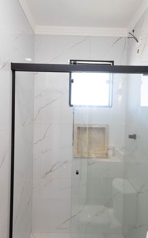 Casa à venda com 140m², 3 quartos e 3 vagasBanheiro da Suíte 