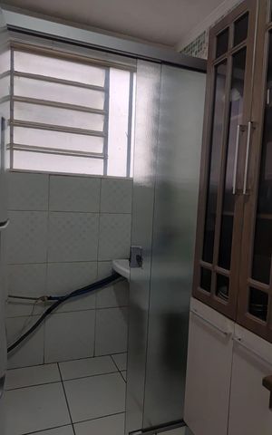Apartamento à venda com 57m², 2 quartos e 1 vaga Apartamento à venda com 57m², 2 quartos e 1 vagaBanheiro