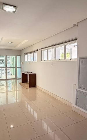 Apartamento à venda com 72m², 2 quartos e 1 vagaHall de entrada