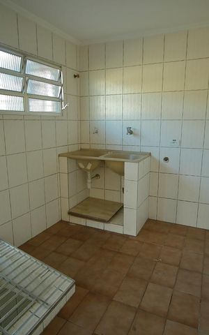 Casa para alugar com 100m², 2 quartos e 1 vagaÁrea de Serviço