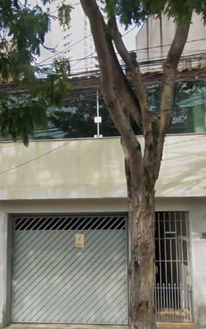 Casa para alugar com 120m², 3 quartos e sem vaga Casa para alugar com 120m², 3 quartos e sem vagaFachada