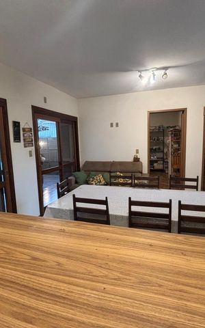Casa à venda com 200m², 4 quartos e 1 vaga