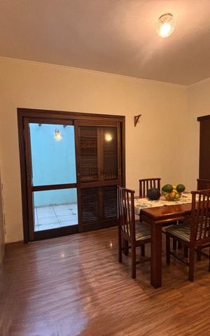Casa à venda com 200m², 4 quartos e 1 vaga