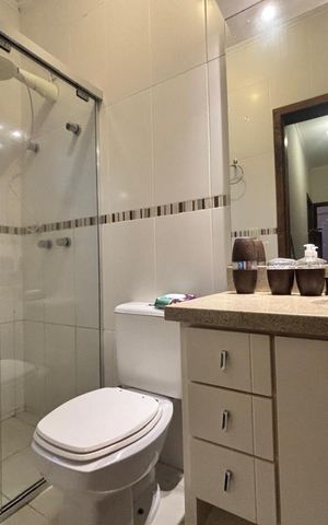 Casa à venda com 200m², 4 quartos e 1 vaga