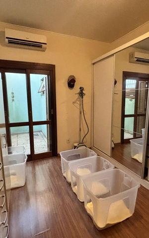 Casa à venda com 200m², 4 quartos e 1 vaga