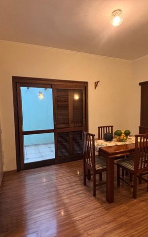 Casa à venda com 200m², 4 quartos e 1 vaga
