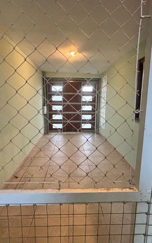 Casa à venda com 200m², 4 quartos e 1 vaga