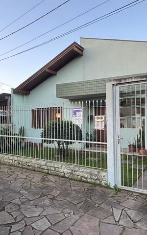 Casa à venda com 200m², 4 quartos e 1 vaga Casa à venda com 200m², 4 quartos e 1 vagaPlaca instalada em 26/07/2026 com o código NNYG-127