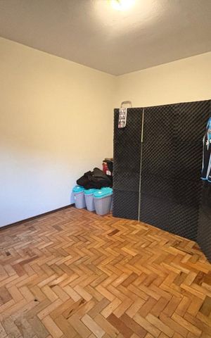 Casa à venda com 200m², 4 quartos e 1 vaga