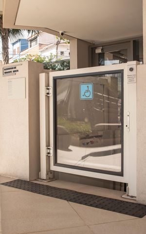 Apartamento à venda com 134m², 3 quartos e 2 vagasHall de entrada (Acesso PCD)