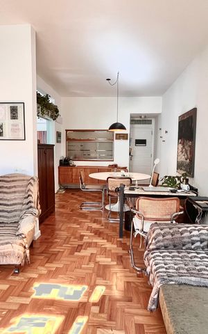 Apartamento à venda com 68m², 1 quarto e sem vaga Apartamento à venda com 68m², 1 quarto e sem vagaSala