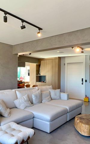 Apartamento à venda com 200m², 3 quartos e 3 vagas Apartamento à venda com 200m², 3 quartos e 3 vagasSala