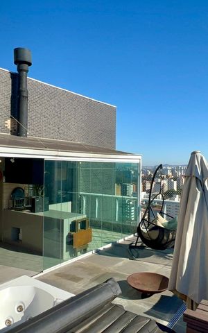 Apartamento à venda com 200m², 3 quartos e 3 vagas Apartamento à venda com 200m², 3 quartos e 3 vagasVaranda Gourmet