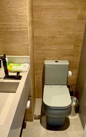 Apartamento à venda com 200m², 3 quartos e 3 vagas Apartamento à venda com 200m², 3 quartos e 3 vagasLavabo