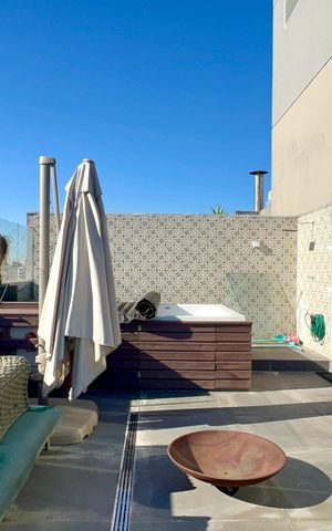 Apartamento à venda com 200m², 3 quartos e 3 vagas Apartamento à venda com 200m², 3 quartos e 3 vagasVaranda Gourmet