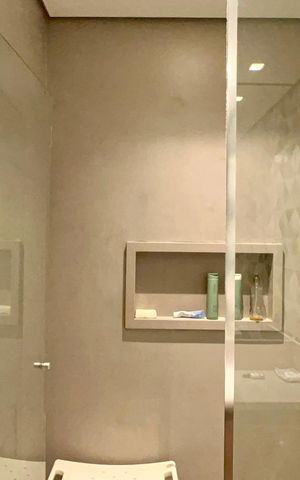 Apartamento à venda com 200m², 3 quartos e 3 vagas Apartamento à venda com 200m², 3 quartos e 3 vagasBanheiro da Suíte 1