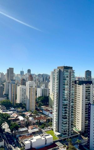 Apartamento à venda com 200m², 3 quartos e 3 vagas Apartamento à venda com 200m², 3 quartos e 3 vagasVista da Varanda