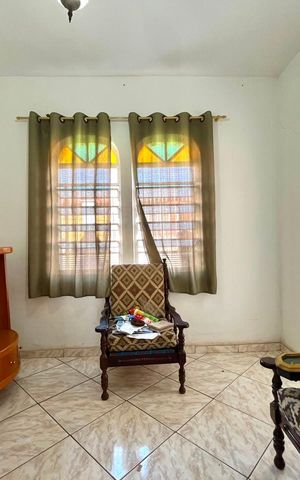 Casa à venda com 300m², 2 quartos e 4 vagasSala