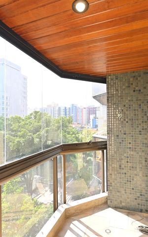 Apartamento à venda com 82m², 2 quartos e 2 vagasVaranda