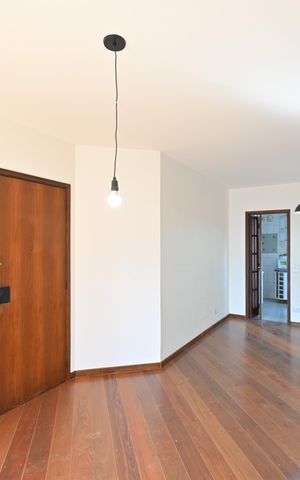 Apartamento à venda com 82m², 2 quartos e 2 vagasSala