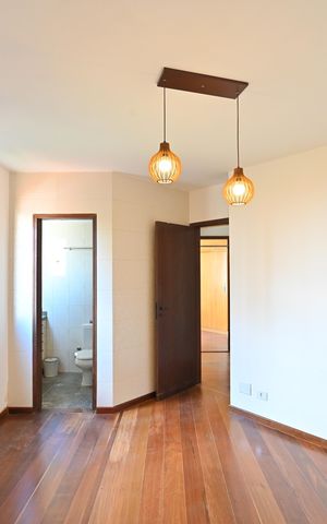 Apartamento à venda com 82m², 2 quartos e 2 vagasSuíte