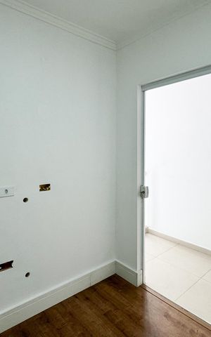 Casa à venda com 160m², 3 quartos e 2 vagas Casa à venda com 160m², 3 quartos e 2 vagasQuarto 3
