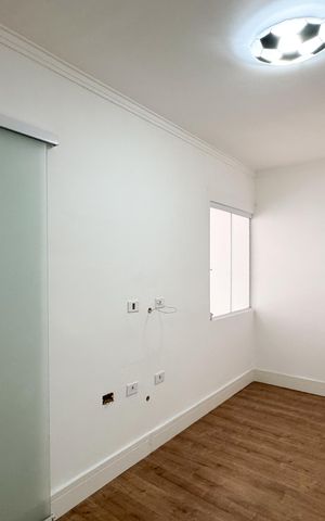 Casa à venda com 160m², 3 quartos e 2 vagas Casa à venda com 160m², 3 quartos e 2 vagasQuarto 4