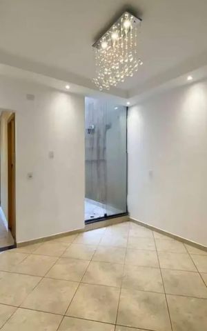 Casa à venda com 120m², 3 quartos e 3 vagas Casa à venda com 120m², 3 quartos e 3 vagasSala