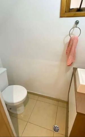 Casa à venda com 120m², 3 quartos e 3 vagas Casa à venda com 120m², 3 quartos e 3 vagasBanheiro