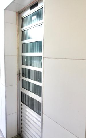 Casa à venda com 500m², 8 quartos e 1 vaga Casa à venda com 500m², 8 quartos e 1 vagaCorredor
