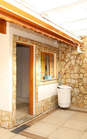 Casa à venda com 224m², 3 quartos e 4 vagasQuintal