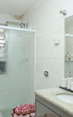 Casa à venda com 224m², 3 quartos e 4 vagasBanheiro 1 - Suíte