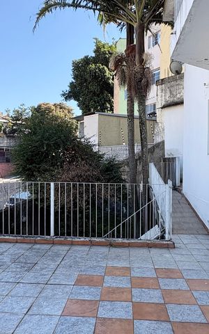 Casa à venda com 130m², 4 quartos e 2 vagas Casa à venda com 130m², 4 quartos e 2 vagasQuintal