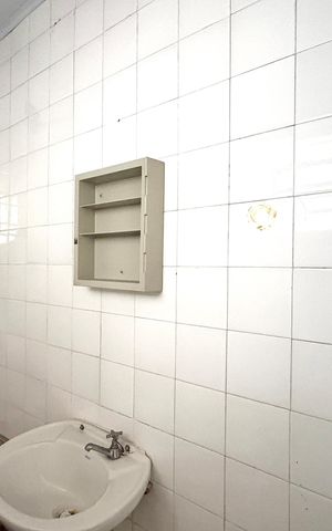 Casa à venda com 130m², 4 quartos e 2 vagas Casa à venda com 130m², 4 quartos e 2 vagasBanheiro de serviço