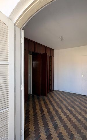 Casa à venda com 130m², 4 quartos e 2 vagas Casa à venda com 130m², 4 quartos e 2 vagasVaranda da Suíte