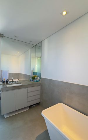 Apartamento para alugar com 260m², 4 quartos e 3 vagasBanheiro da Suíte 4