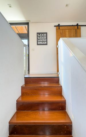 Apartamento para alugar com 260m², 4 quartos e 3 vagasEscada