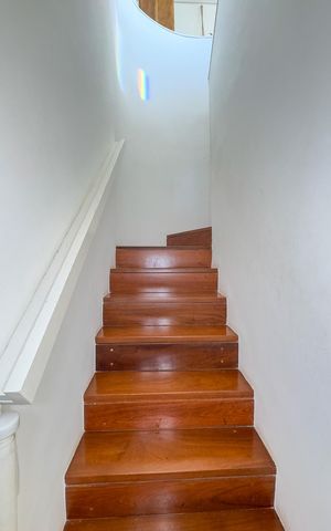 Apartamento para alugar com 260m², 4 quartos e 3 vagasEscada