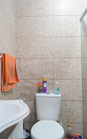 Casa à venda com 120m², 3 quartos e 2 vagasBanheiro da Suíte 1
