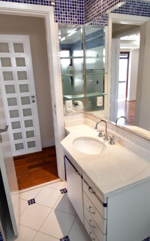 Apartamento para alugar com 160m², 3 quartos e 2 vagasBanheiro Social