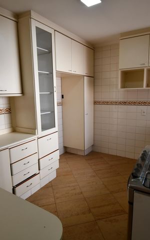 Apartamento para alugar com 160m², 3 quartos e 2 vagasCozinha